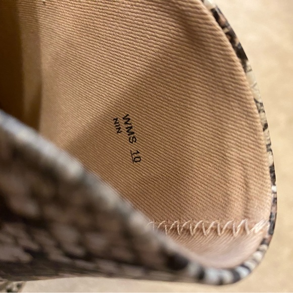 Snakeskin Print Slide on Heels - Barely Worn - Picture 5 of 5